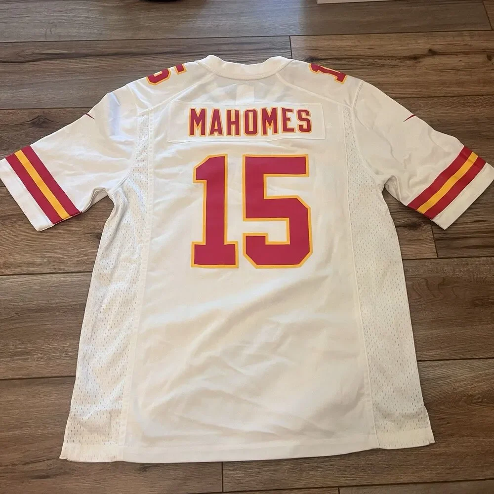 Nike Patrick Mahomes Kansas City Chiefs Super Bowl LIV Patch White Jersey Size M
